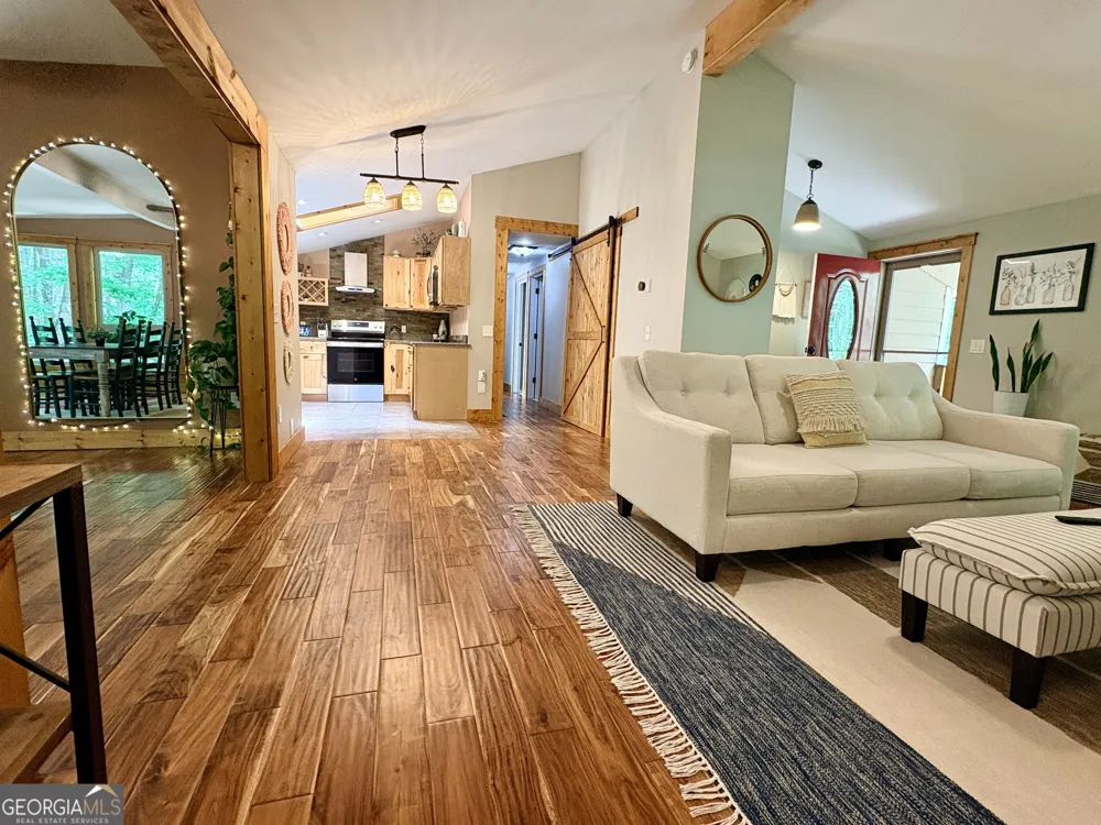 1286 Oglethorpe Mountain RD Jasper, GA 30143