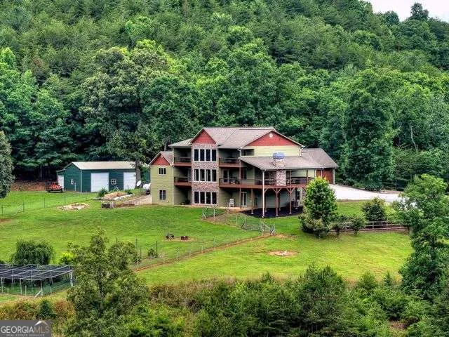 384 Dean RD Mineral Bluff, GA 30559