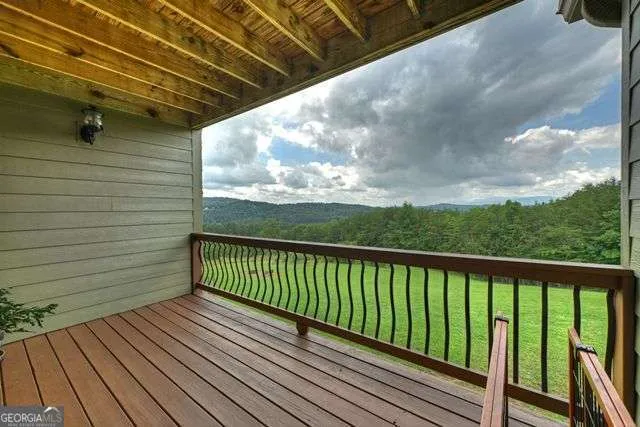 384 Dean RD Mineral Bluff, GA 30559
