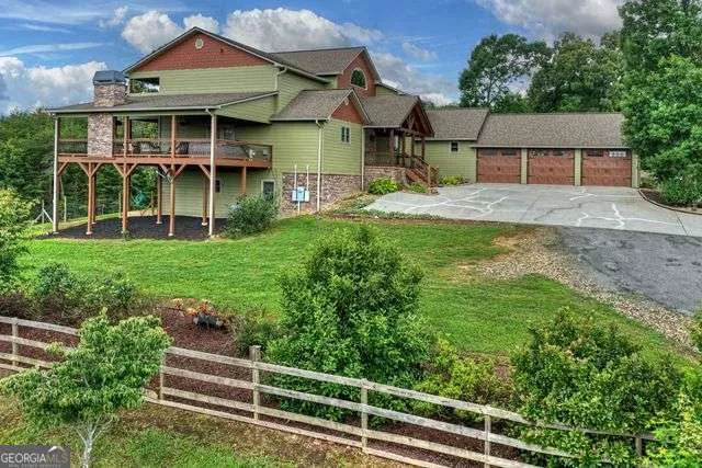 384 Dean RD Mineral Bluff, GA 30559