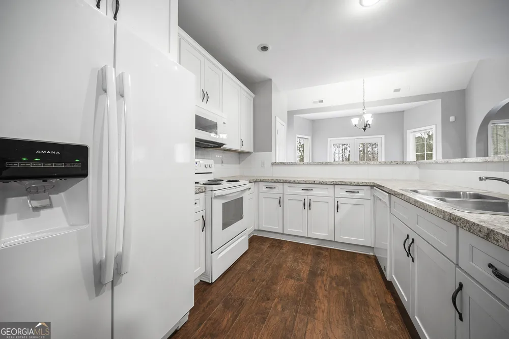 4030 Weelaunee RD Ellenwood, GA 30294