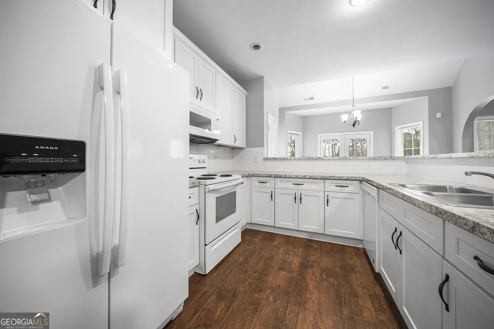 4030 Weelaunee RD Ellenwood, GA 30294