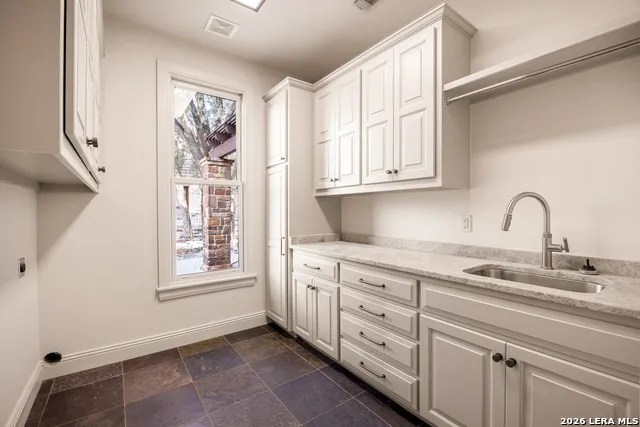 3613 RANCH VIEW CT Kerrville, TX 78028
