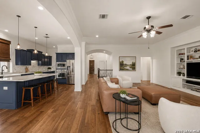 7815 HERMOSA HL San Antonio, TX 78256