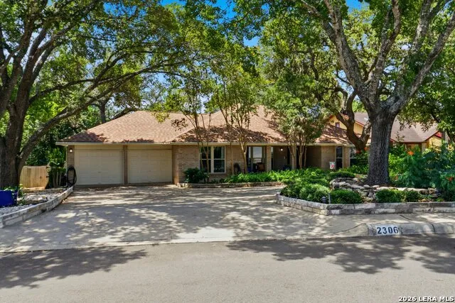 2306 Park Creek San Antonio, TX 78259