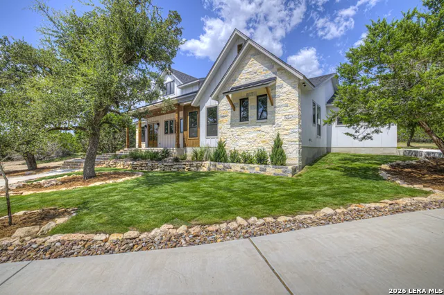 381 MEXICAN HAT DR Spring Branch, TX 78070