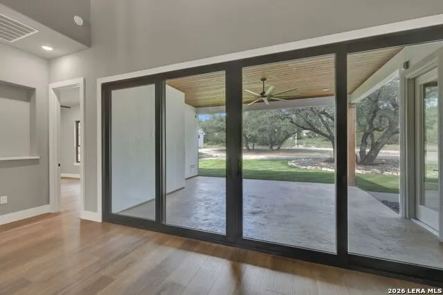 381 MEXICAN HAT DR Spring Branch, TX 78070