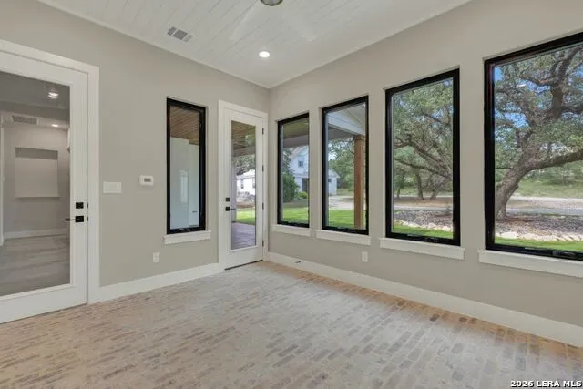 381 MEXICAN HAT DR Spring Branch, TX 78070