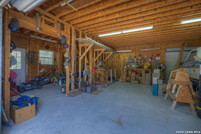 381 MEXICAN HAT DR Spring Branch, TX 78070