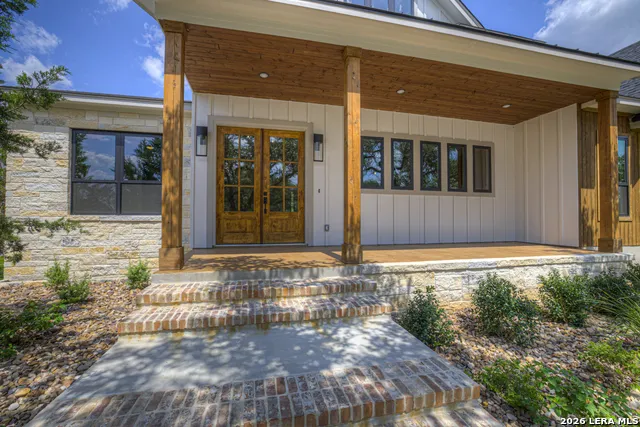 381 MEXICAN HAT DR Spring Branch, TX 78070