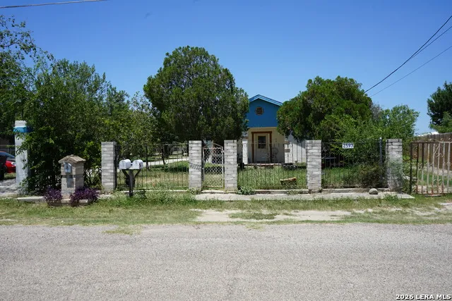 2593 EIDSON RD Eagle Pass, TX 78852