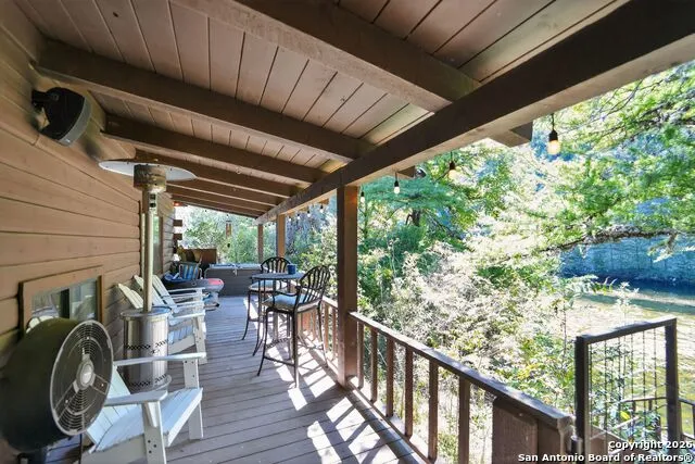 648 BLUFFCREEK RD Leakey, TX 78873