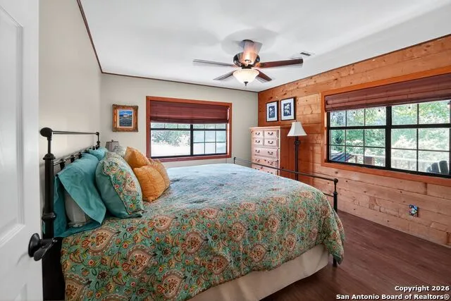 648 BLUFFCREEK RD Leakey, TX 78873