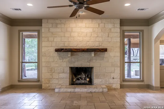 5261 W Ammann Rd Bulverde, TX 78163
