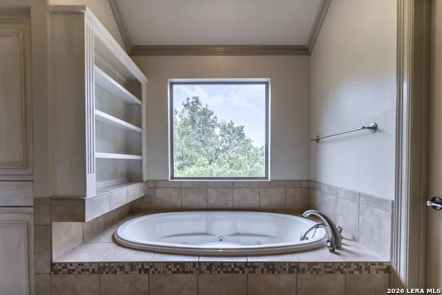 5261 W Ammann Rd Bulverde, TX 78163