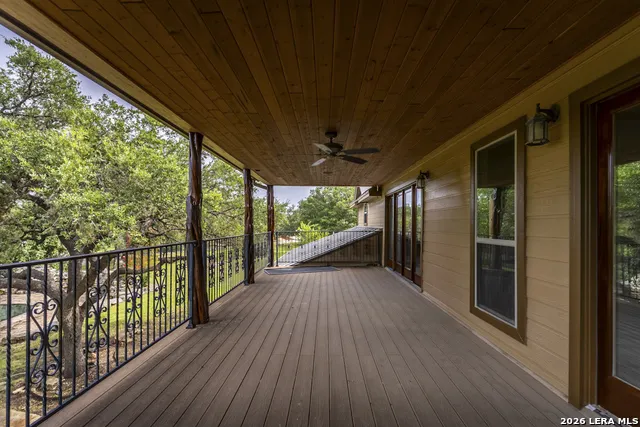 5261 W Ammann Rd Bulverde, TX 78163