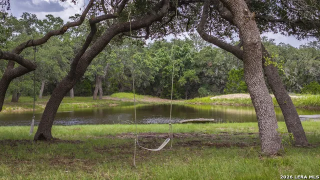 5261 W Ammann Rd Bulverde, TX 78163