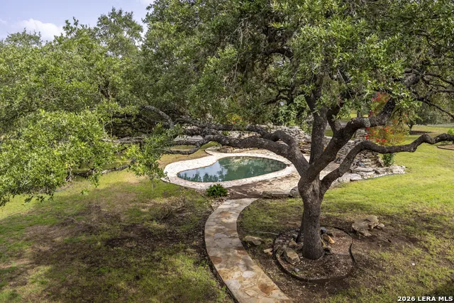 5261 W Ammann Rd Bulverde, TX 78163