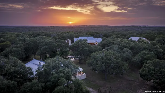 5261 W Ammann Rd Bulverde, TX 78163
