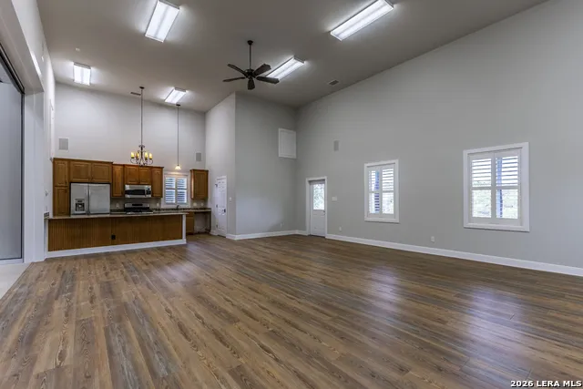 5261 W Ammann Rd Bulverde, TX 78163