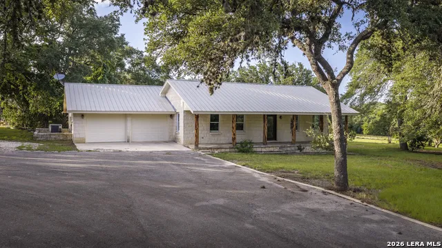 5261 W Ammann Rd Bulverde, TX 78163