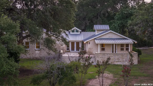 5261 W Ammann Rd Bulverde, TX 78163