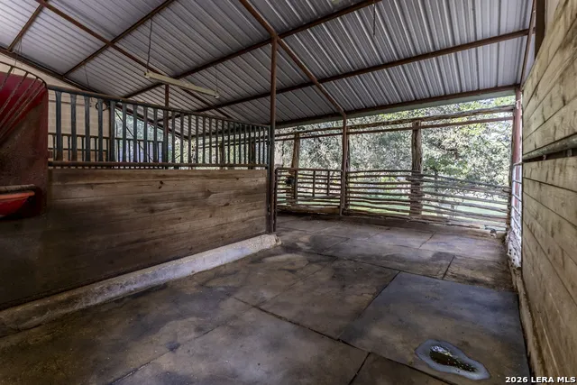 5261 W Ammann Rd Bulverde, TX 78163