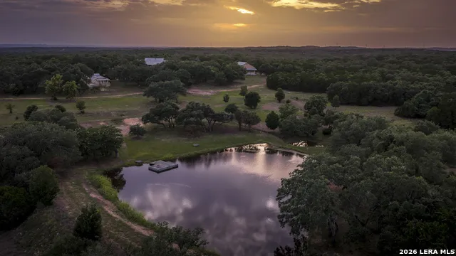 5261 W Ammann Rd Bulverde, TX 78163