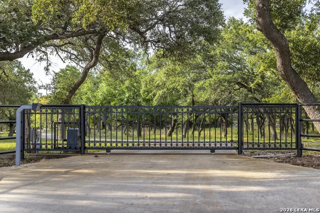 5261 W Ammann Rd Bulverde, TX 78163