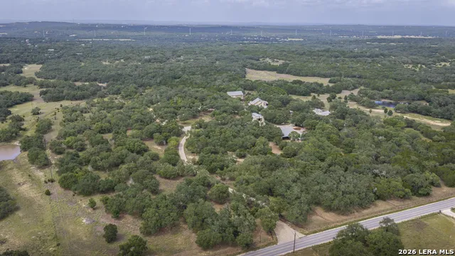 5261 W Ammann Rd Bulverde, TX 78163