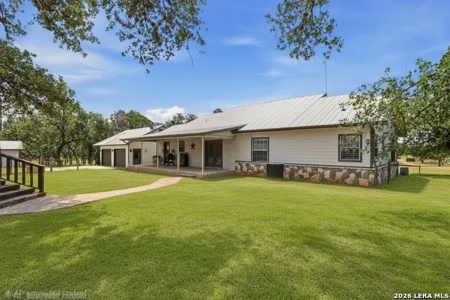 1092 Fm 337 Medina, TX 78055