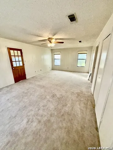 905 BLACK ST Uvalde, TX 78801
