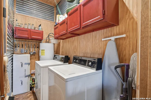 423 KAHN RD Rio Frio, TX 78879