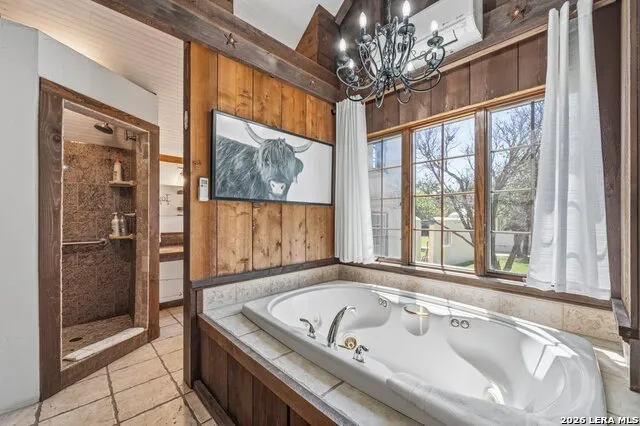 420 W AUSTIN ST Fredericksburg, TX 78624