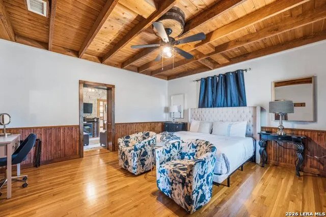 420 W AUSTIN ST Fredericksburg, TX 78624