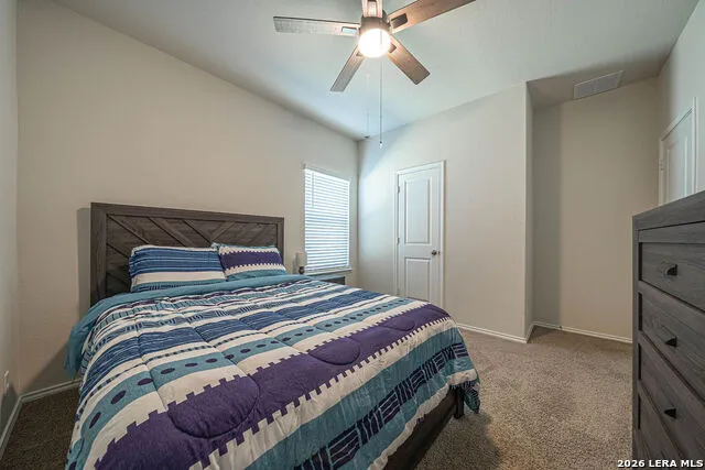 105 CHIPPING ALLEY Floresville, TX 78114