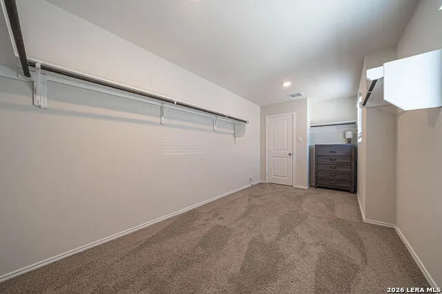 105 CHIPPING ALLEY Floresville, TX 78114