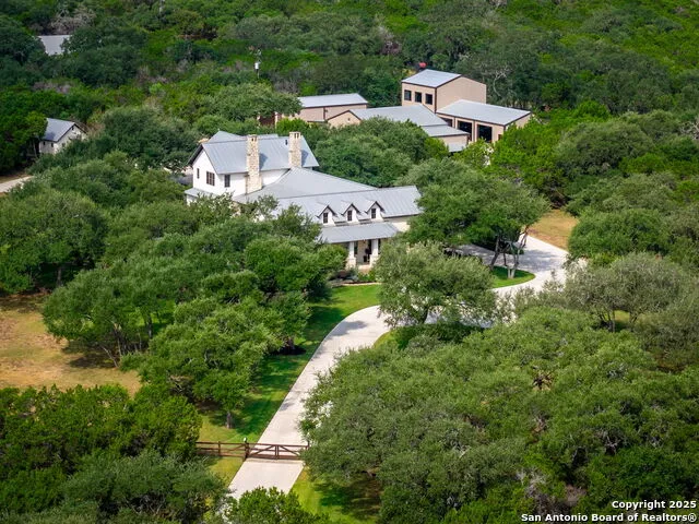 1945 Hoffmann New Braunfels, TX 78132