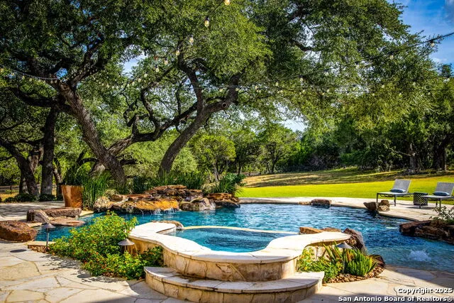 1945 Hoffmann New Braunfels, TX 78132
