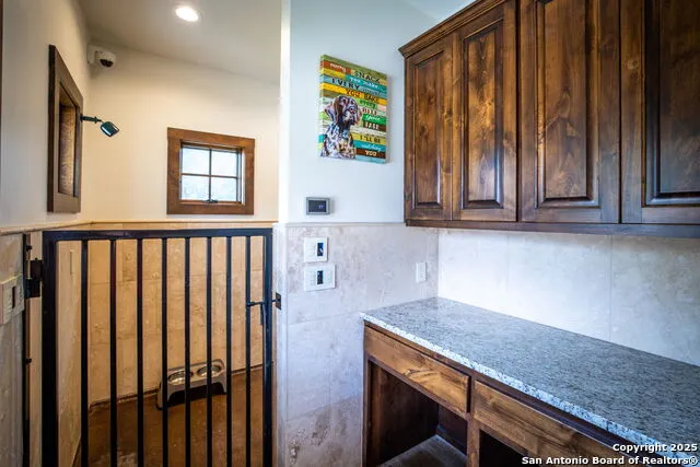 1945 Hoffmann New Braunfels, TX 78132