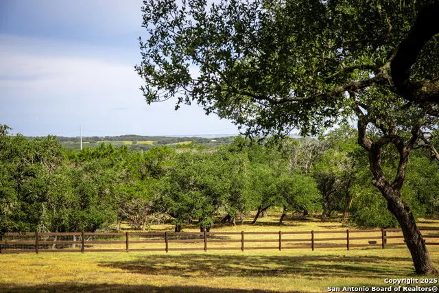 1945 Hoffmann New Braunfels, TX 78132