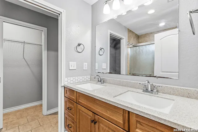 105 El Fledo San Antonio, TX 78210