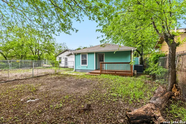 105 El Fledo San Antonio, TX 78210
