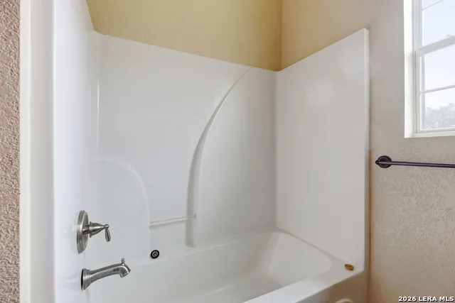 414 Harl St Pleasanton, TX 78064