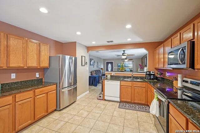 7835 Saddle Run Selma, TX 78154