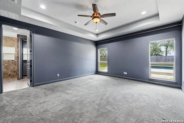 156 WOODLANDS DR La Vernia, TX 78121