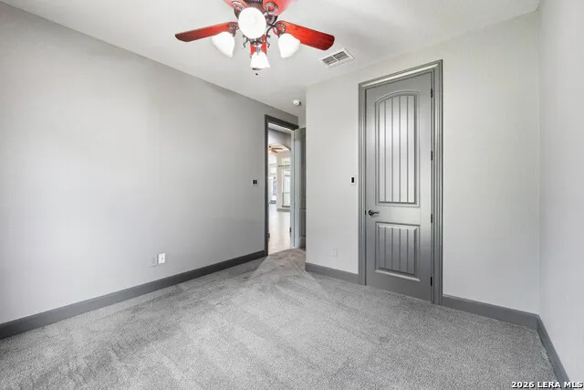 156 WOODLANDS DR La Vernia, TX 78121