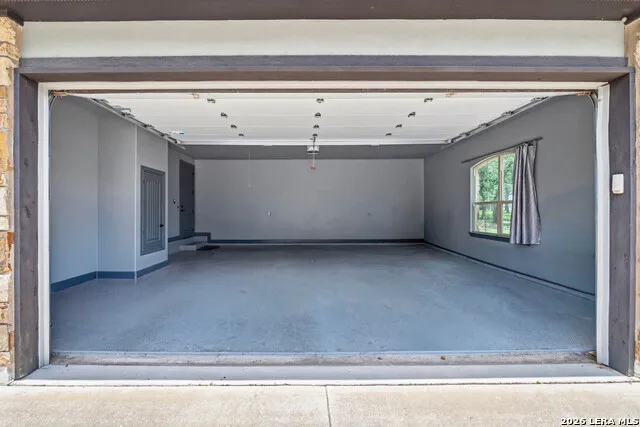 156 WOODLANDS DR La Vernia, TX 78121