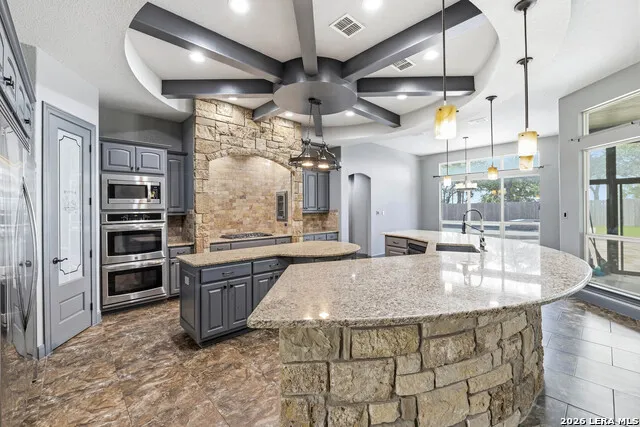 156 WOODLANDS DR La Vernia, TX 78121