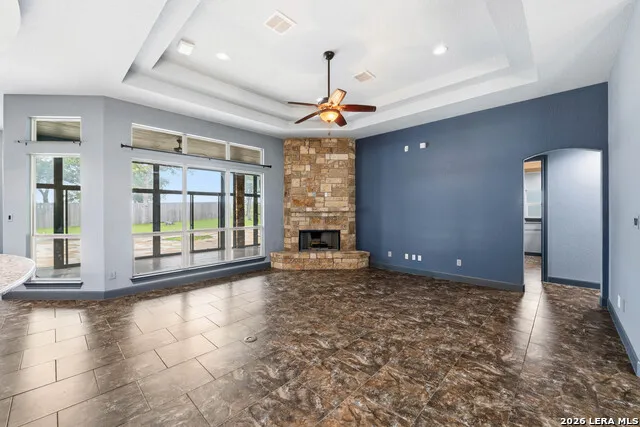 156 WOODLANDS DR La Vernia, TX 78121